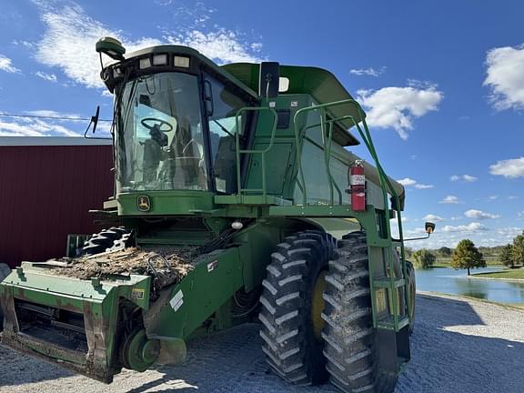 Image of John Deere 9760 STS equipment image 1