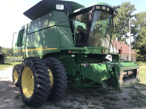 2005 John Deere 9760 STS Image