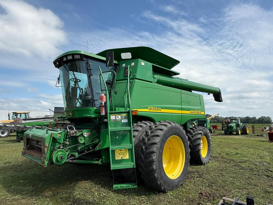 Image of John Deere 9760 STS Primary image