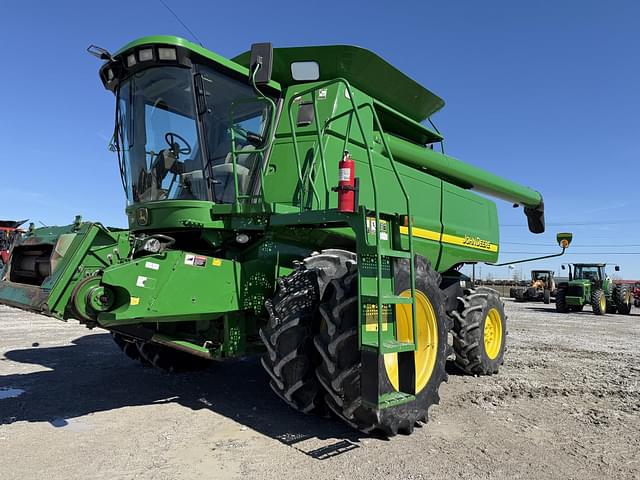 Image of John Deere 9760 STS equipment image 2