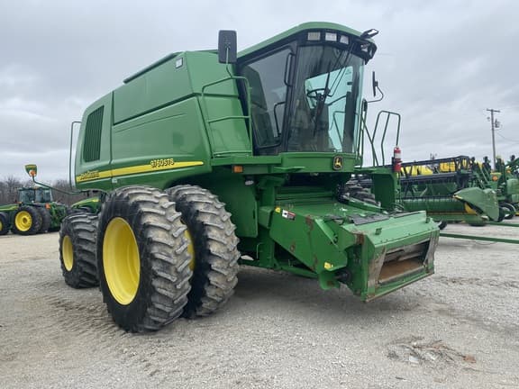 Image of John Deere 9760 STS equipment image 1