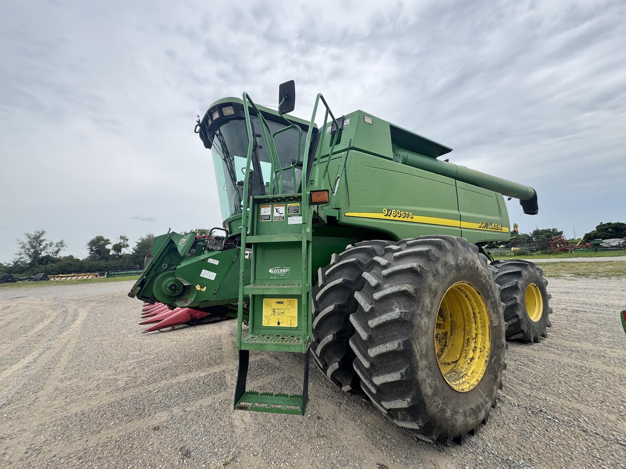 2005 John Deere 9760 STS Equipment Image0