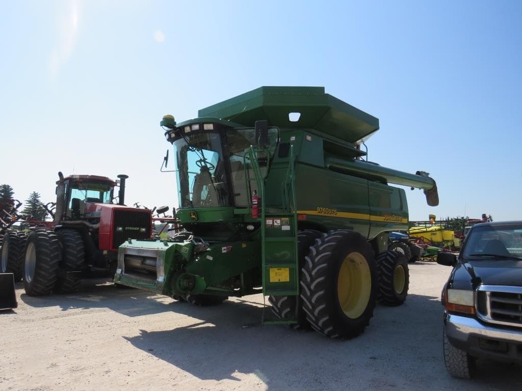 Image of John Deere 9760 STS Primary image