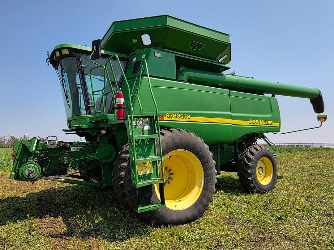 Image of John Deere 9760 STS Primary image