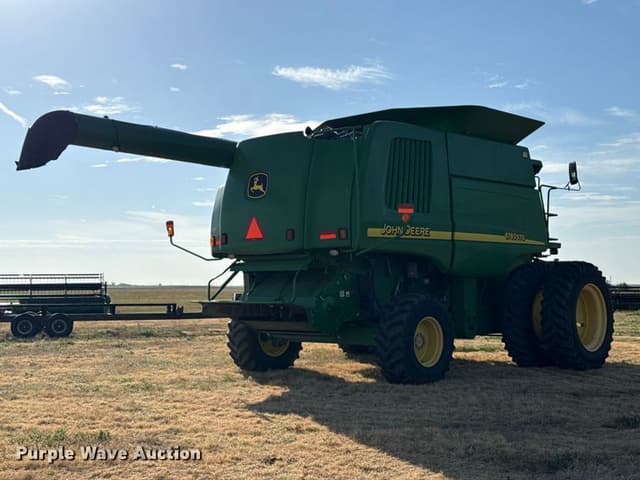 Image of John Deere 9760 STS equipment image 4