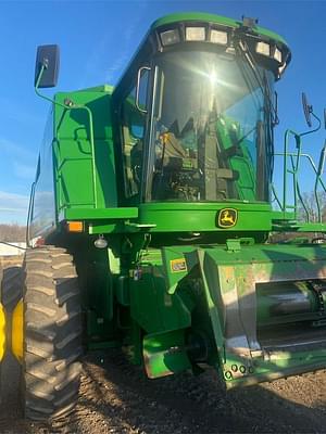 2005 John Deere 9760 STS Image