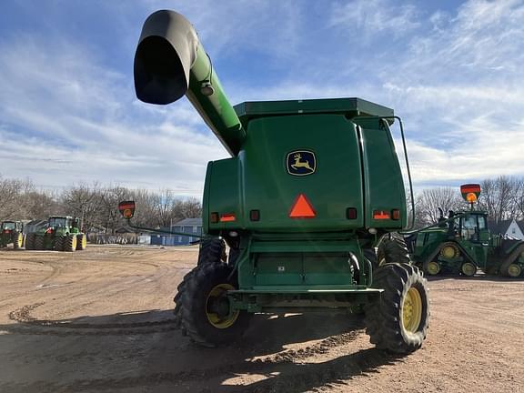 Image of John Deere 9860 STS equipment image 4