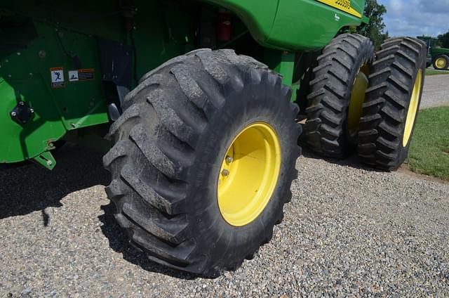 Image of John Deere 9860 STS equipment image 3