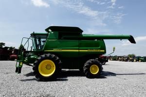 2005 John Deere 9860 STS Image