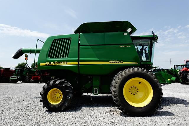 Image of John Deere 9860 STS equipment image 1