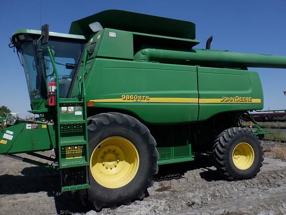 Image of John Deere 9860 STS equipment image 3