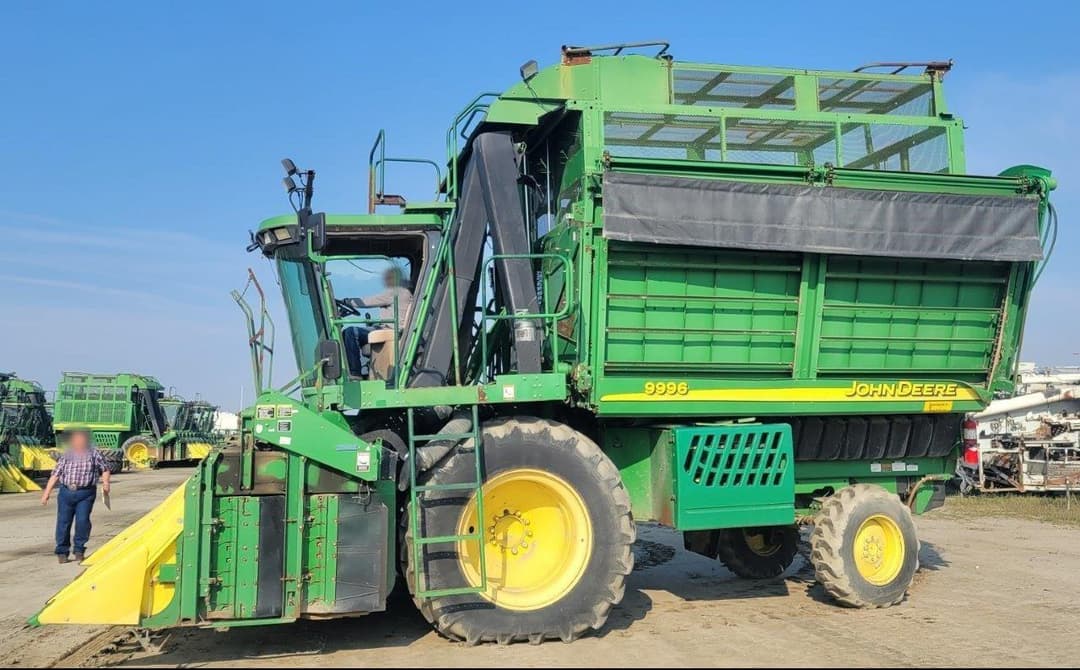 Image of John Deere 9996 Primary image