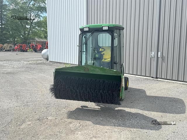 Image of John Deere 1435 equipment image 1