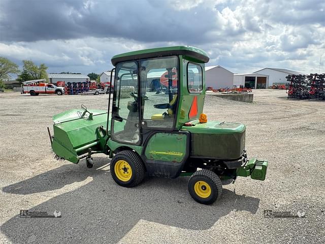 Image of John Deere 1435 equipment image 3