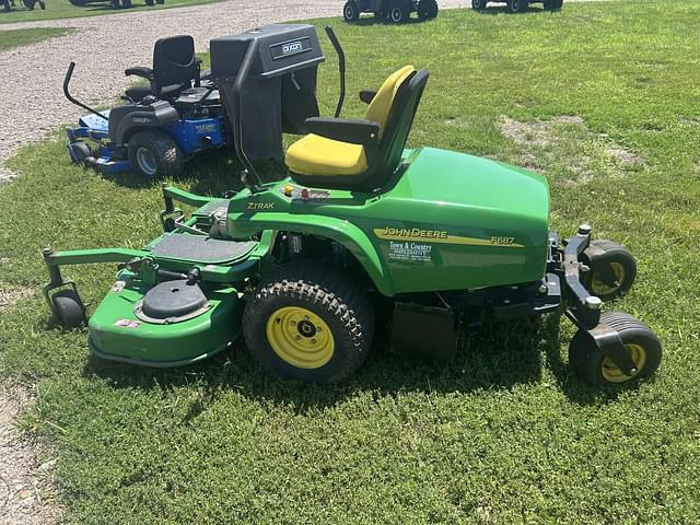 Image of John Deere F687 equipment image 2