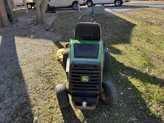 Image of John Deere F725 equipment image 3