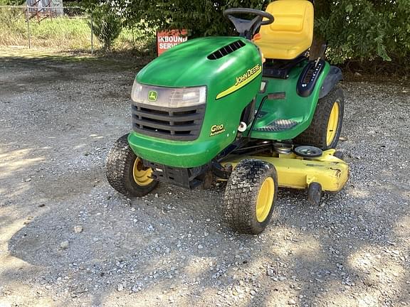 Image of John Deere G110 equipment image 4