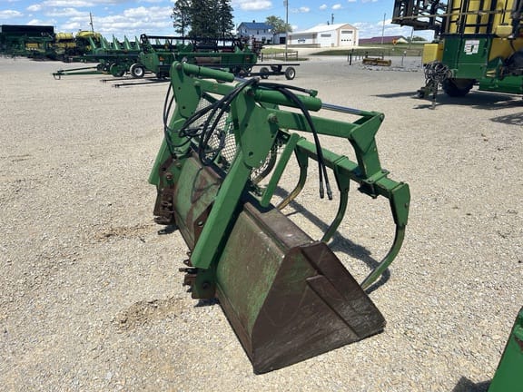Main image John Deere Bucket Grapple