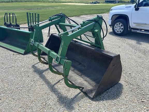 Image of John Deere Bucket Grapple equipment image 2