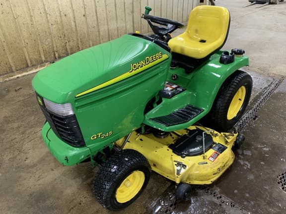 Image of John Deere GT245 equipment image 3