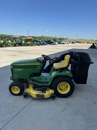 Image of John Deere GT245 equipment image 3