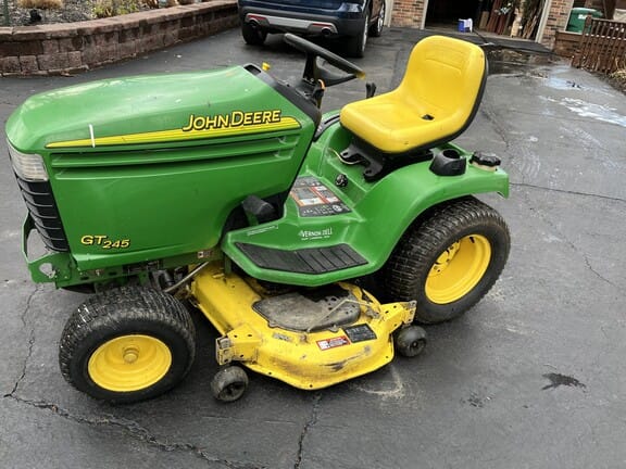 Main image John Deere GT245