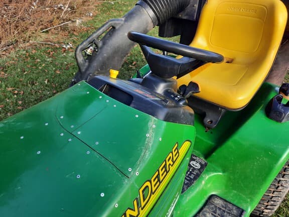 Image of John Deere GT245 equipment image 3