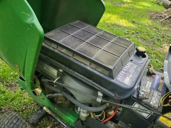 Image of John Deere GX345 equipment image 3