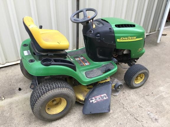 Main image John Deere L111