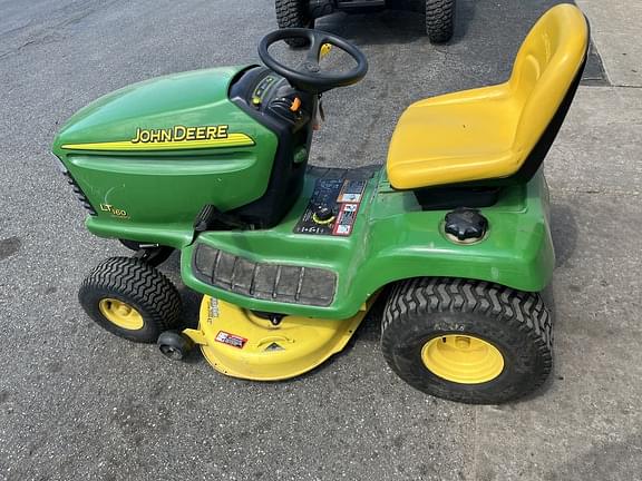 Image of John Deere LT160 equipment image 3