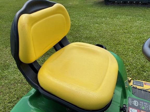 Image of John Deere LX280 equipment image 1