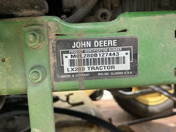 Image of John Deere LX280 equipment image 4