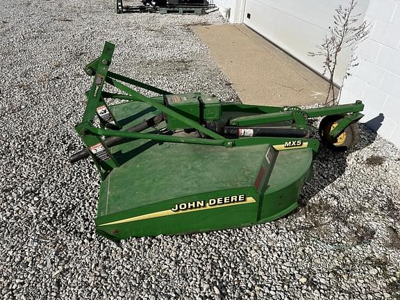 Image of John Deere MX5 equipment image 1