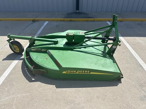 Image of John Deere MX6 equipment image 1