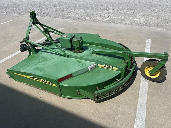 Image of John Deere MX6 equipment image 3