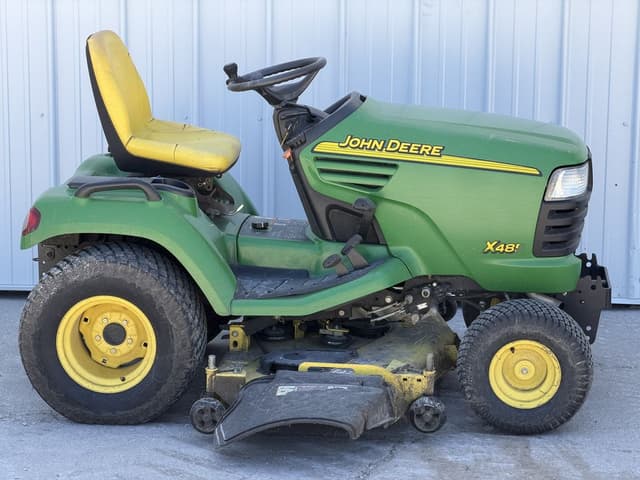 Image of John Deere X485 equipment image 1