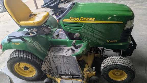 Image of John Deere X485 equipment image 1