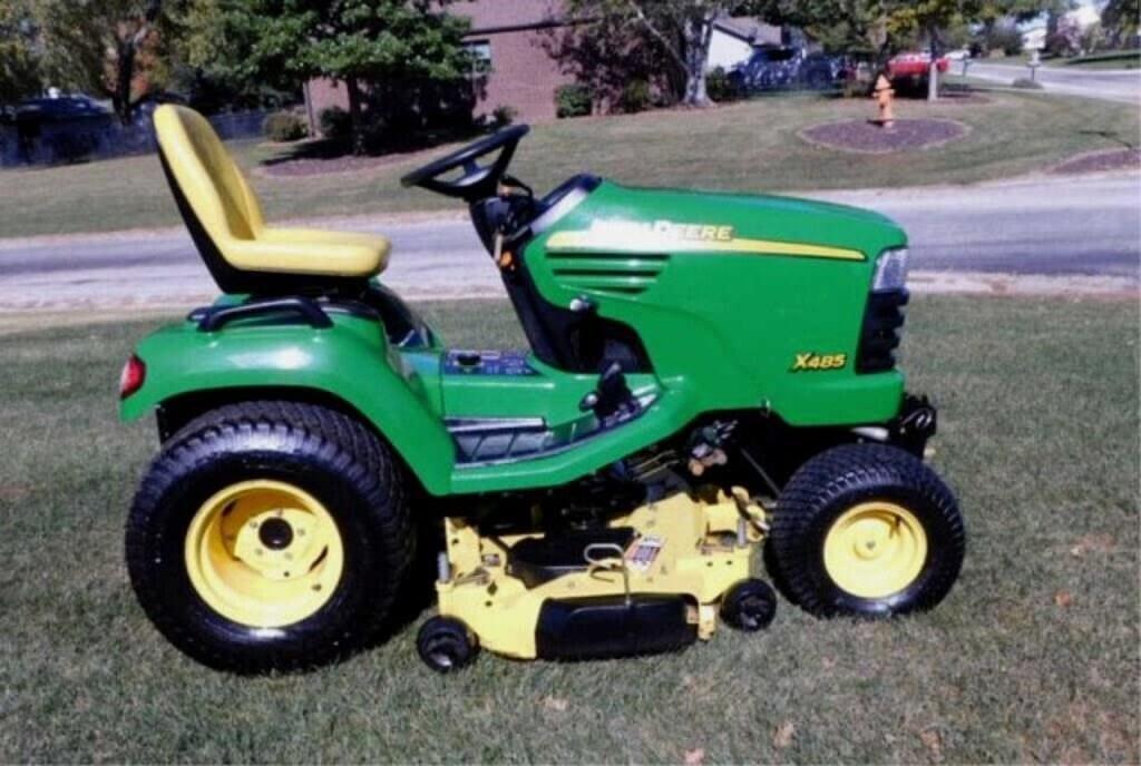 Image of John Deere X485 Primary image