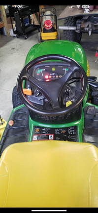 Image of John Deere X495 equipment image 4