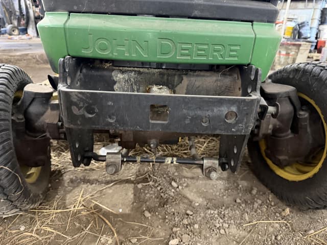 Image of John Deere X595 equipment image 3