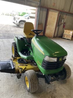 Image of John Deere X740 equipment image 2