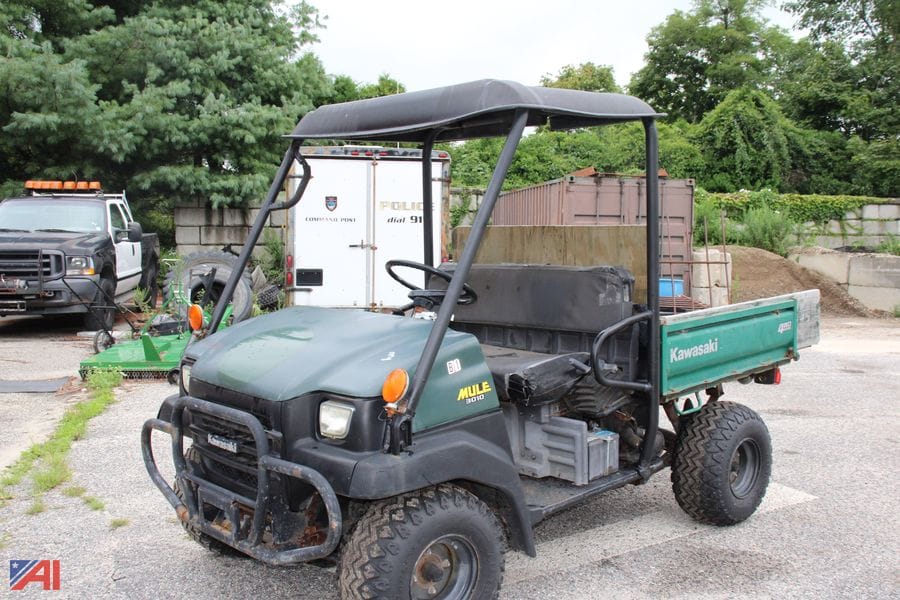 2005 Kawasaki Mule 3010 Equipment Image0