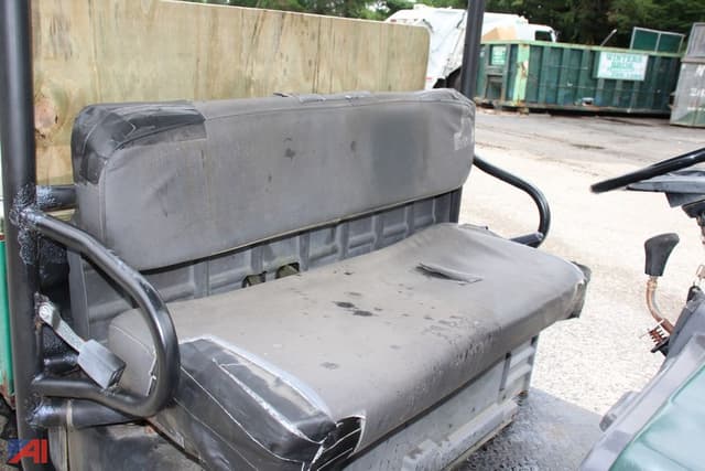 Image of Kawasaki Mule 3010 equipment image 4