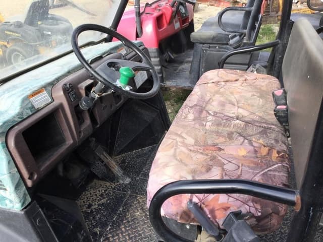 Image of Kawasaki Mule 3010 equipment image 3