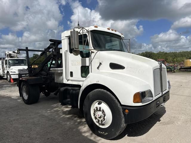 Image of Kenworth T270 equipment image 4