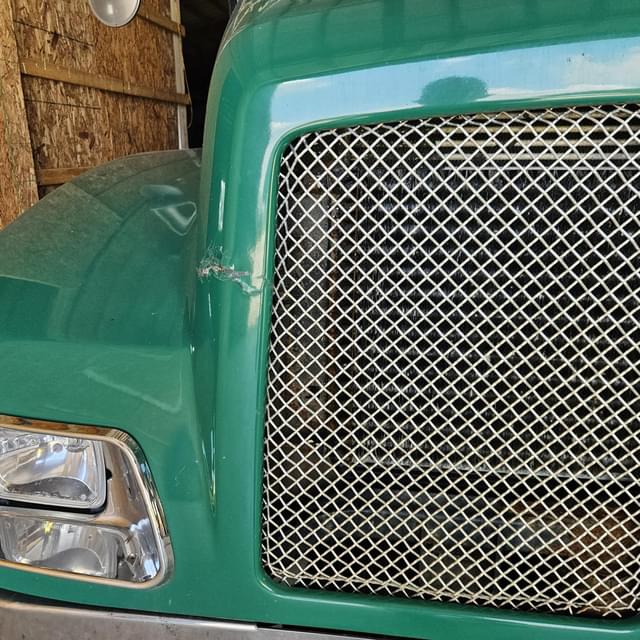 Image of Kenworth T300 equipment image 4