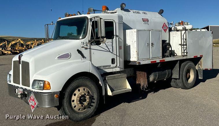 Main image Kenworth T300