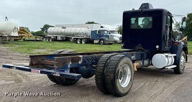 Image of Kenworth T300 equipment image 4