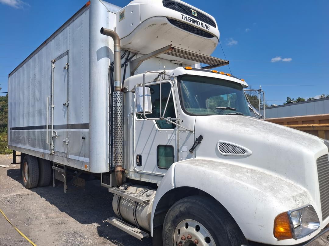 Image of Kenworth T300 Image 0