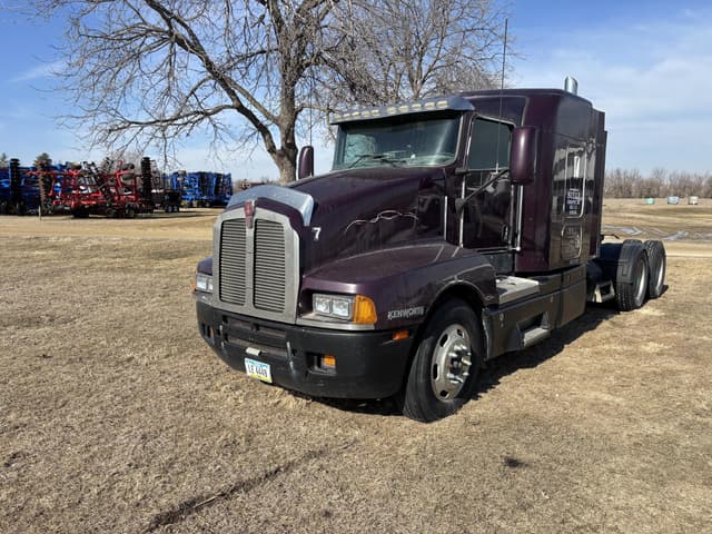 Image of Kenworth T600 equipment image 2